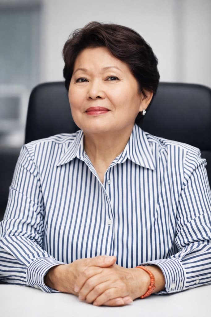 Ms. Betty Fielder, President of SIPAG